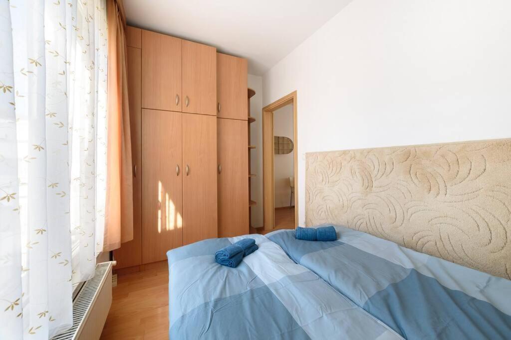 Lovely Apartment In City Centre For 4 Guests Budapest Kültér fotó